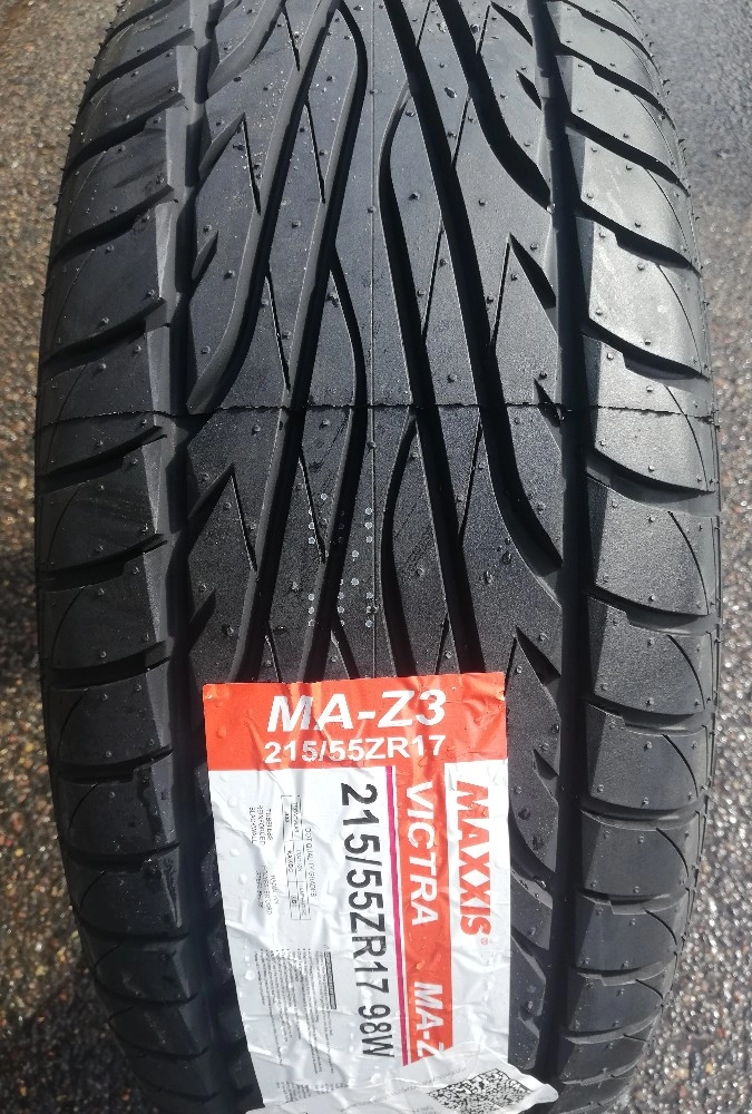 MAXXIS VICTRA MA-Z3 215/55R17