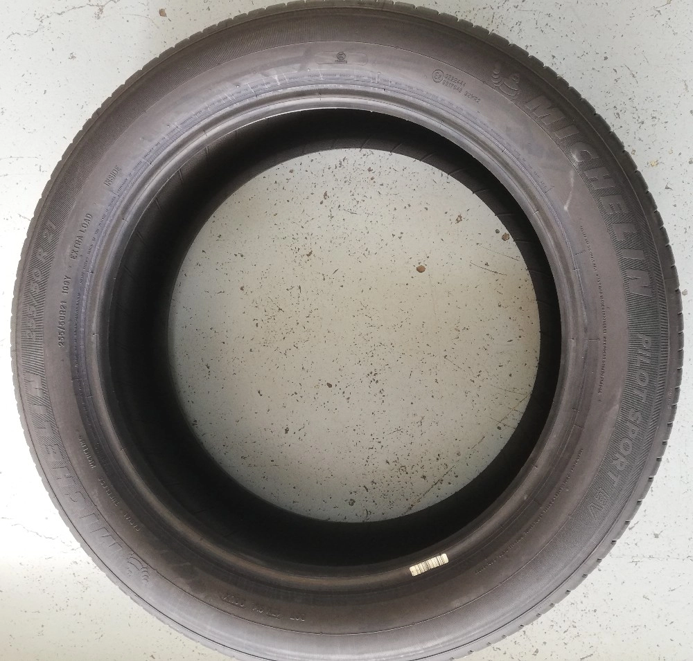 MICHELIN PILOT SPORT EV 305/35R21